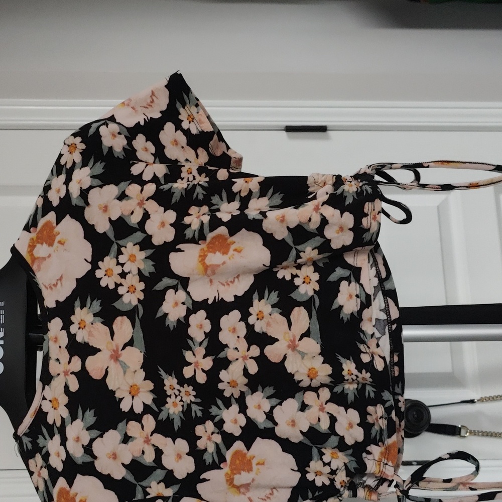 Cropped top - Picture 3 of 9